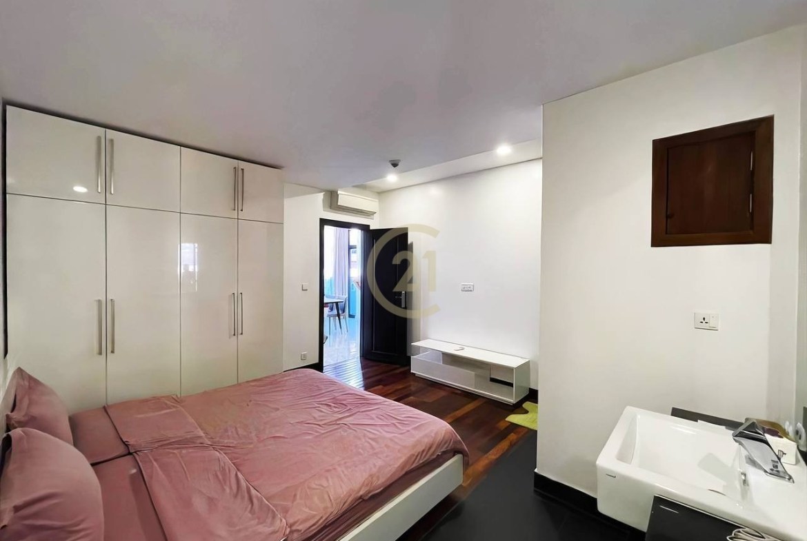 LUXURIOUS TWO BEDROOM FOR RENT