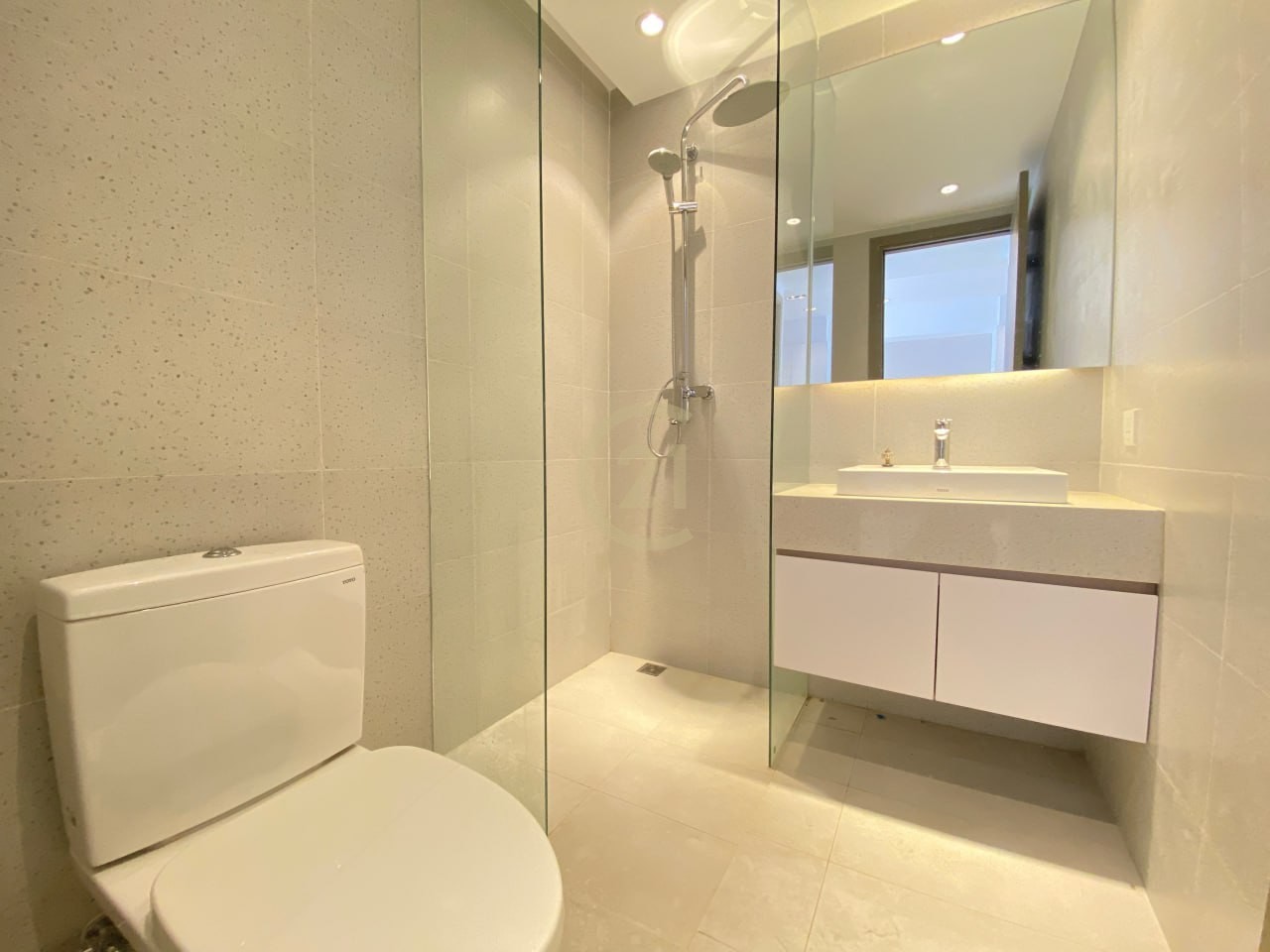 WESTERN TWO BEDROOM FOR RENT