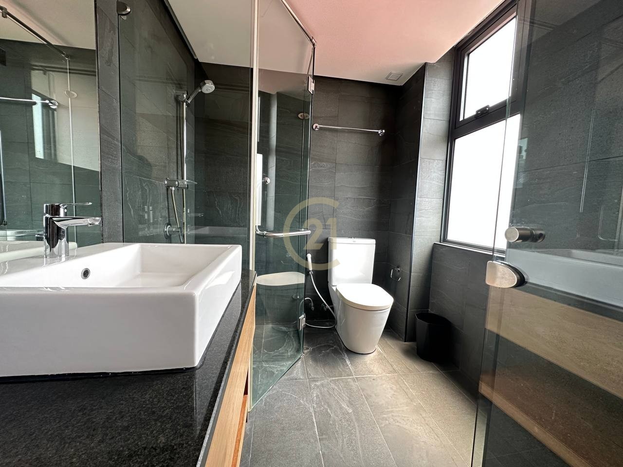 BRAND NEW ONE BEDROOM FOR RENT