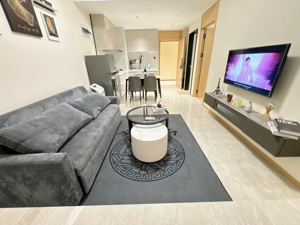 STYLISH ONE BEDROOM FOR RENT
