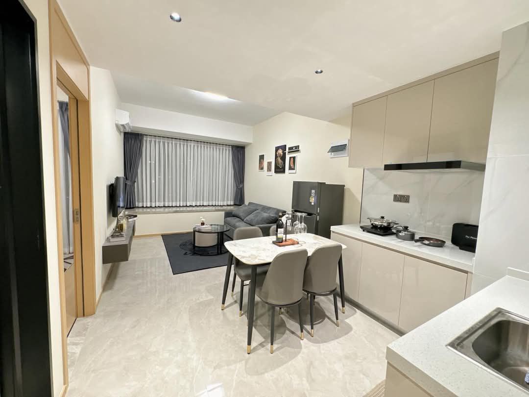 STYLISH ONE BEDROOM FOR RENT