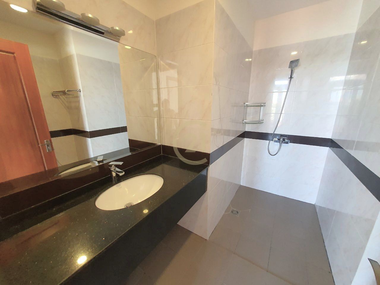 CLASSIC ONE BEDROOM FOR RENT