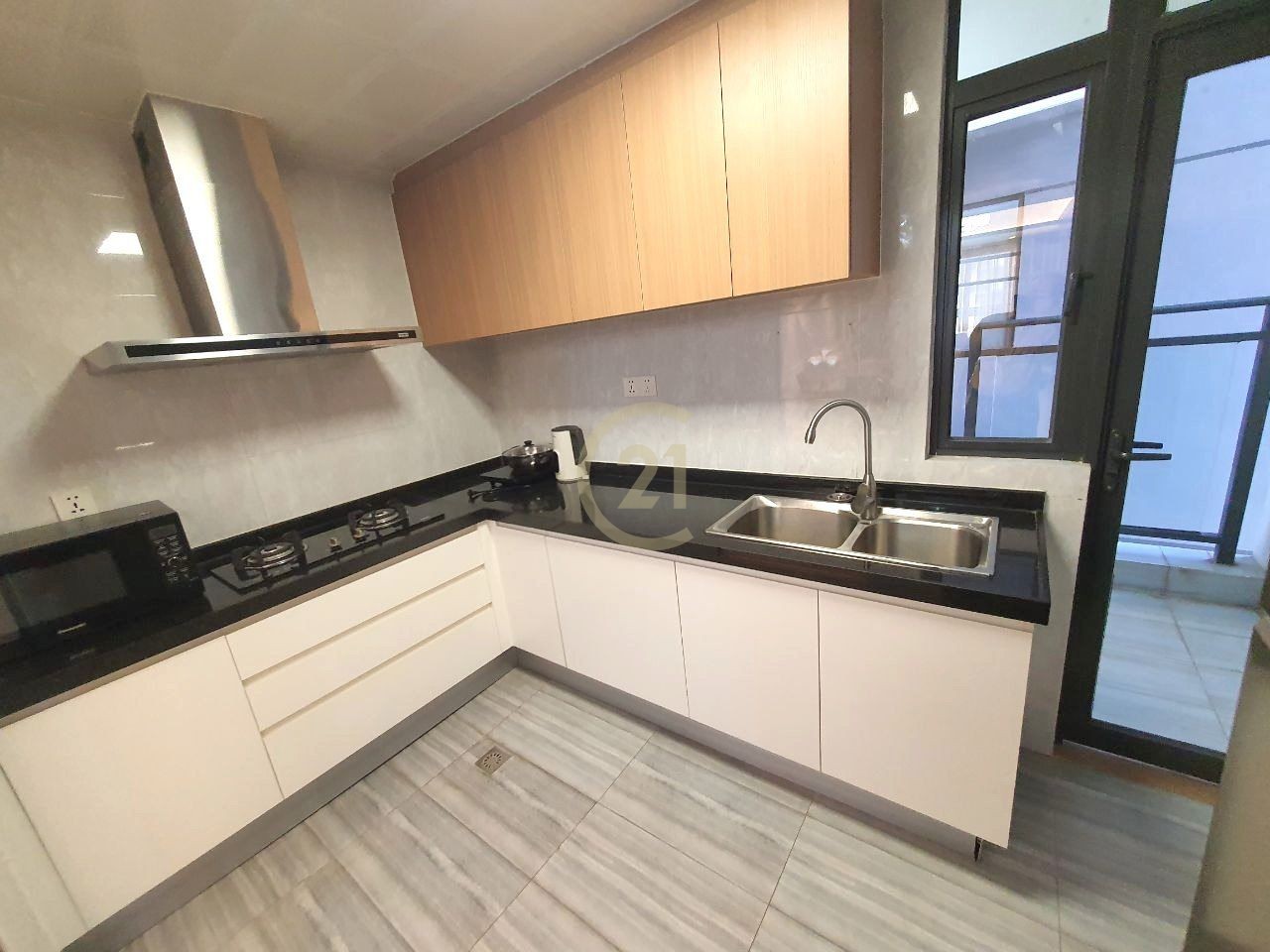 ELEGANT TWO BEDROOM FOR RENT