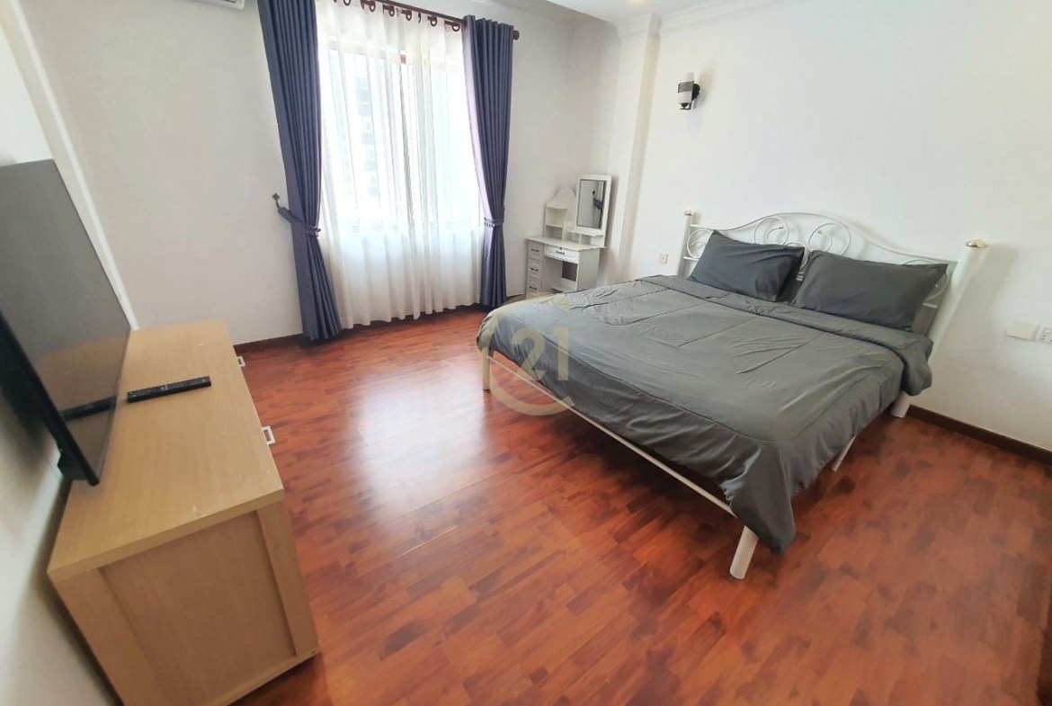 STYLISH THREE BEDROOM FOR RENT