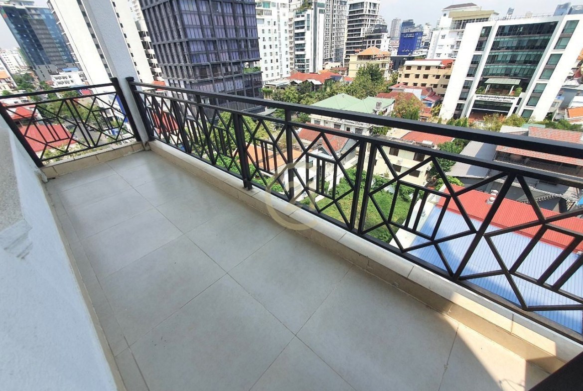 STYLISH THREE BEDROOM FOR RENT