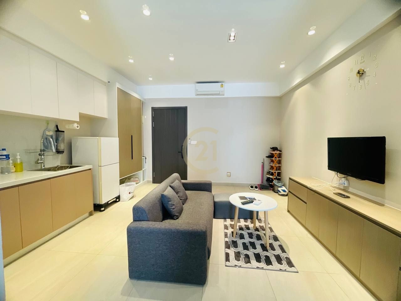 LOVELY ONE BEDROOM FOR RENT