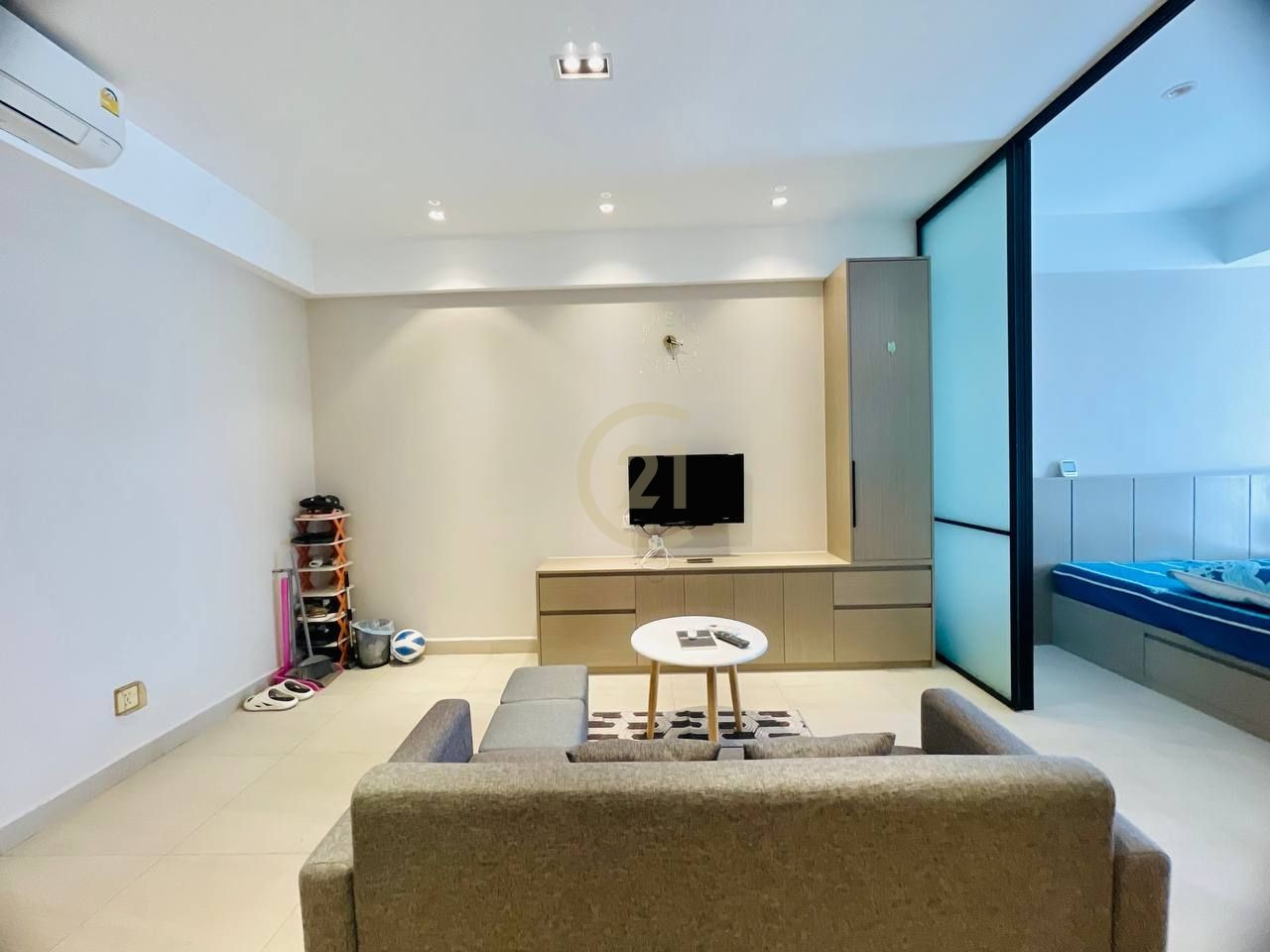 LOVELY ONE BEDROOM FOR RENT