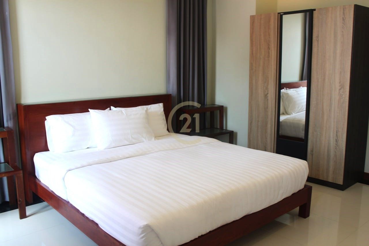 Stylish & Fully Serviced 1-Bedroom Apartment For Lease