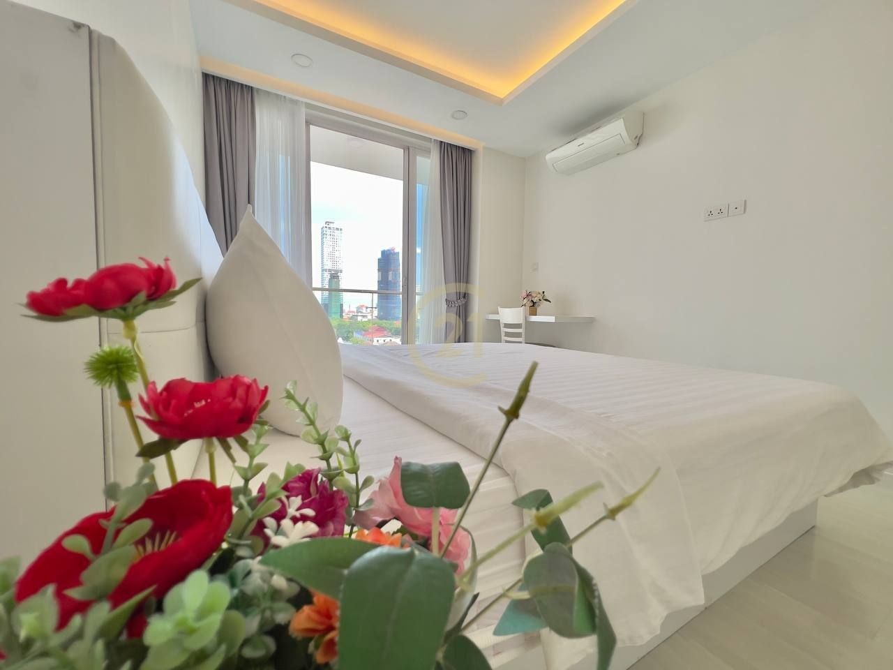 Luxury Two Bedroom For Rent At BKK1