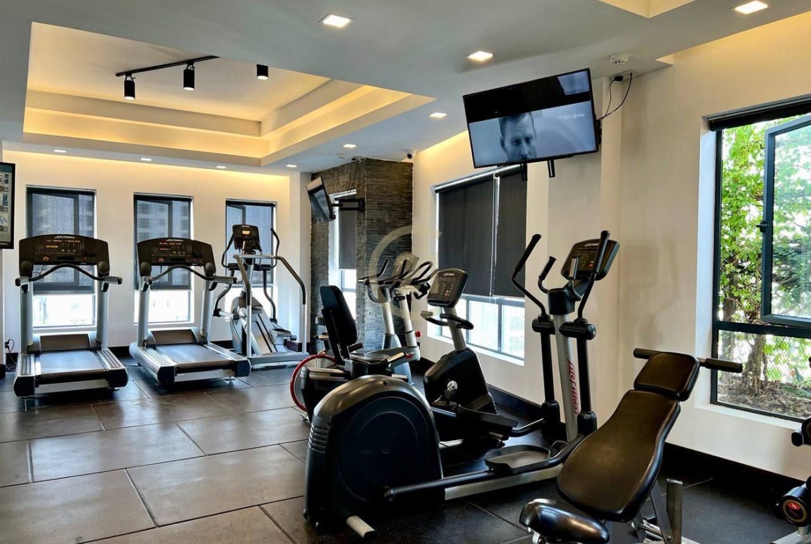 Spacious 1-Bedroom Apartment for Rent in BKK1 |Phnom Penh