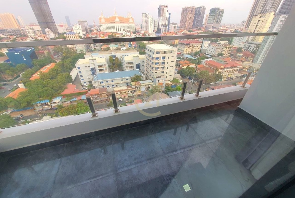 Brand New 2 Bedroom For Rent at Boeng Trabaek