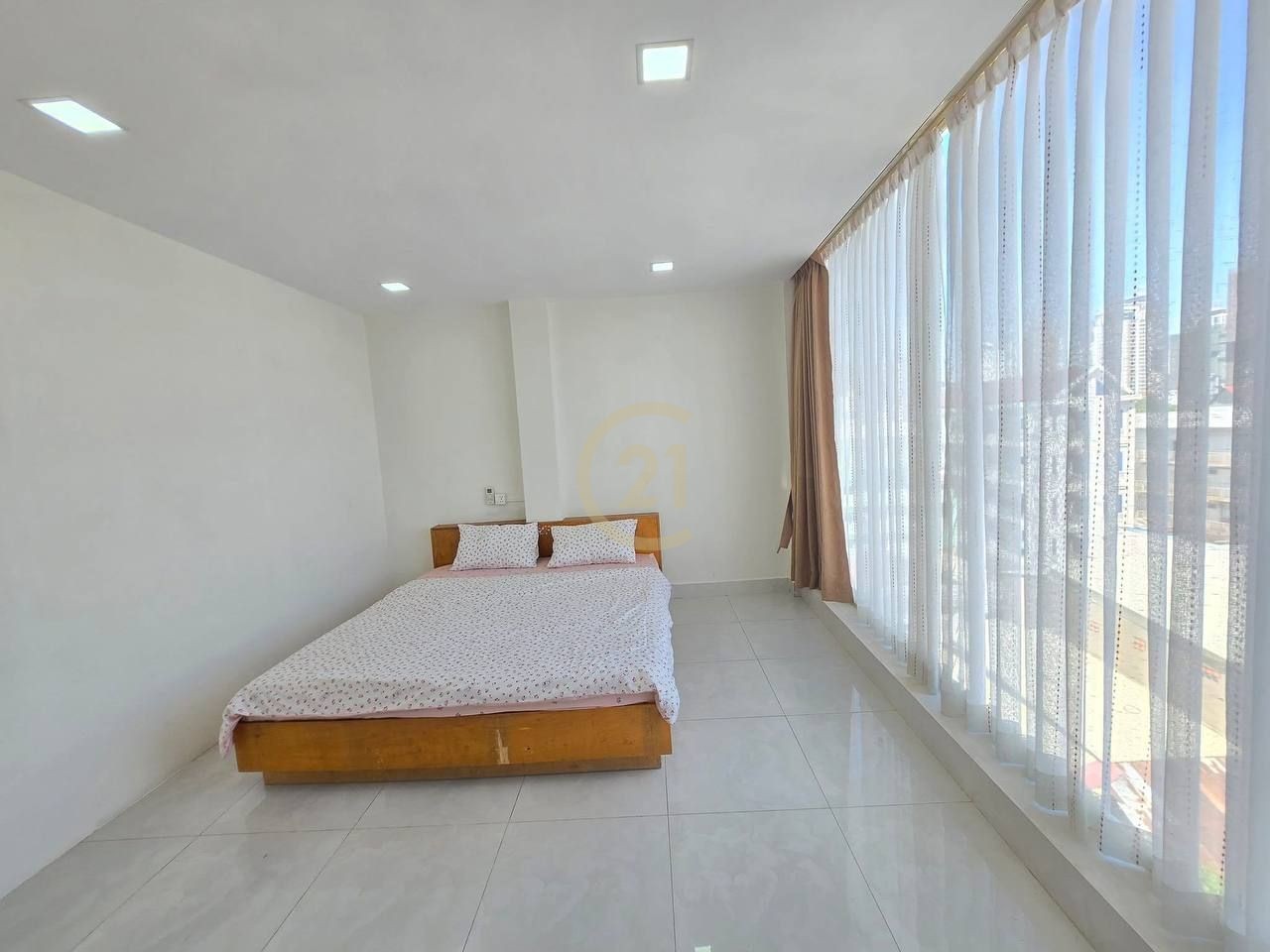 Western One Bedroom For Rent At Tonle Bassac