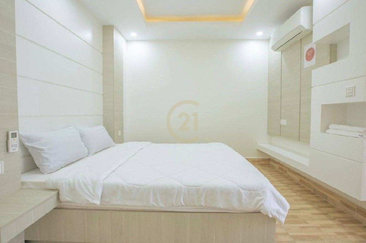 Luxury Two Bedroom For Rent At BKK1