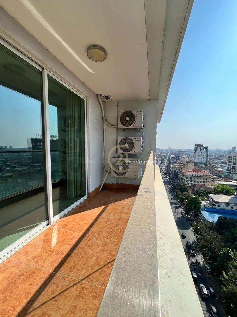 Cozy 2 Bedroom For Rent at Olympia