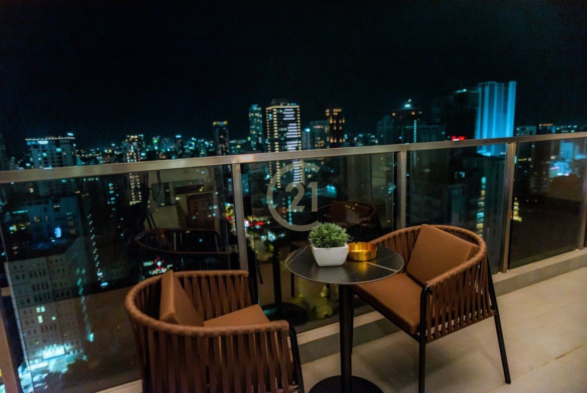 Spacious 2-BR Apartment for Rent in BKK1