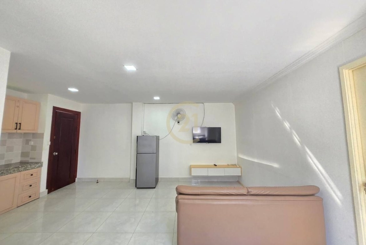 Western One Bedroom For Rent At Tonle Bassac