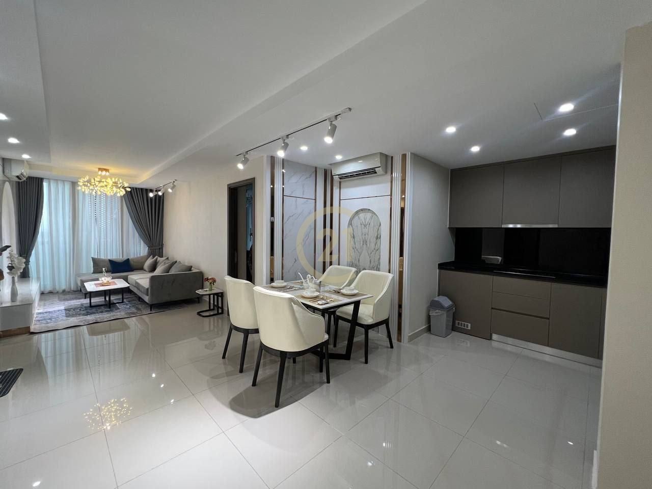 Luxuries 3 Bedroom For Rent at The Peak