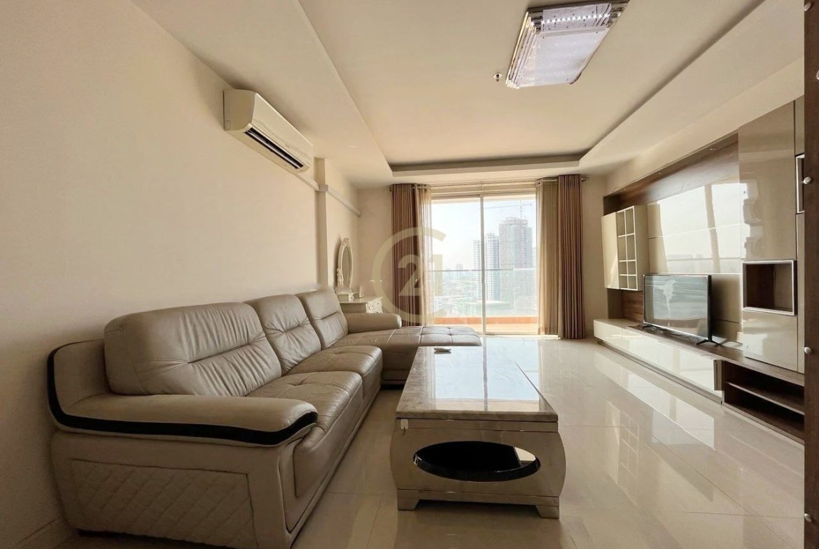 Cozy 2 Bedroom For Rent at Olympia