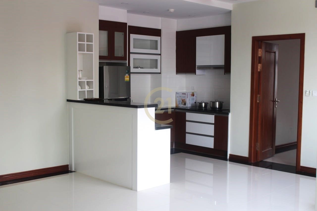 Stylish & Fully Serviced 1-Bedroom Apartment For Lease