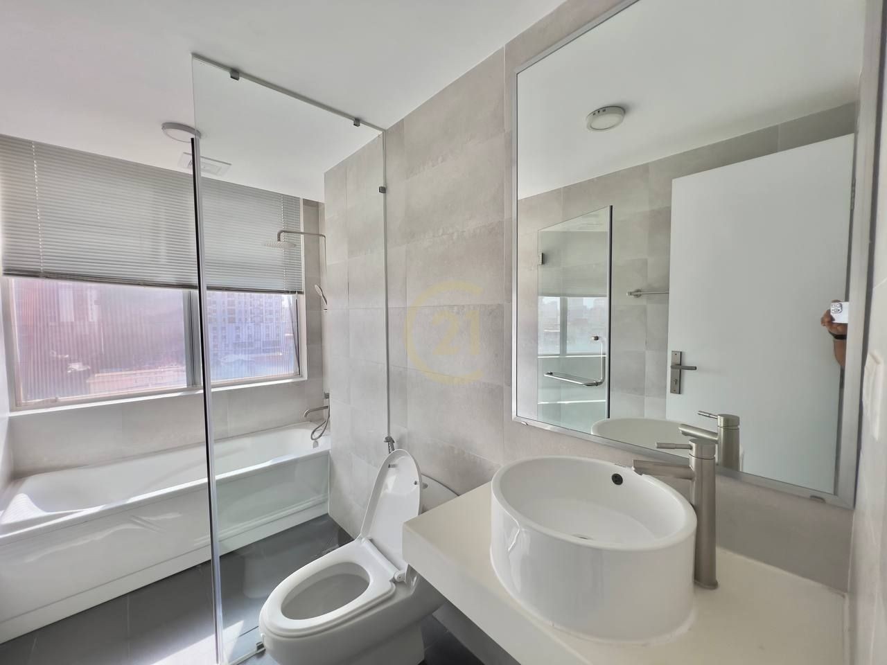 Luxury Two Bedroom For Rent At BKK1