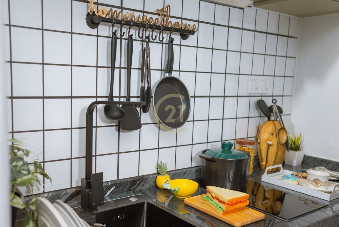 Spacious 2-BR Apartment for Rent in BKK1