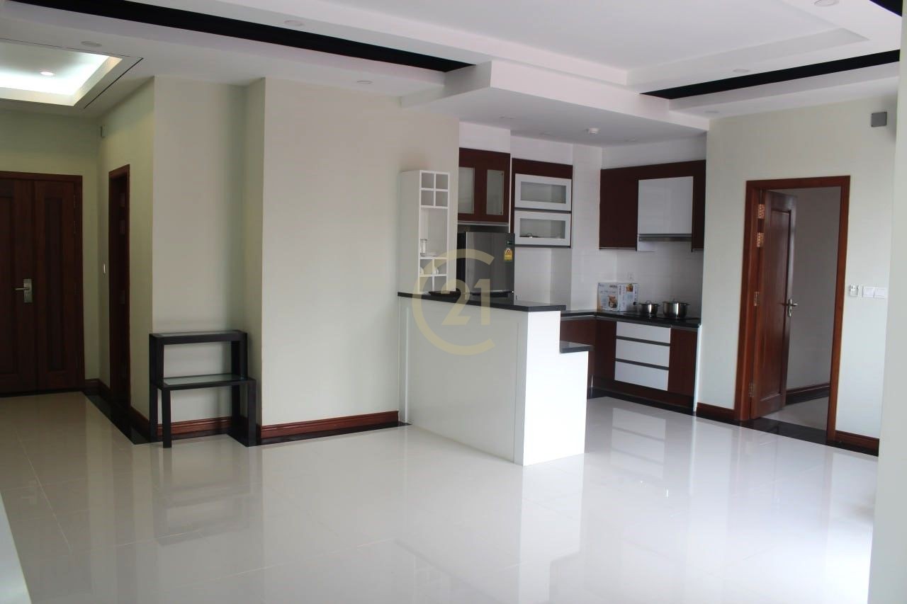 Stylish & Fully Serviced 1-Bedroom Apartment For Lease