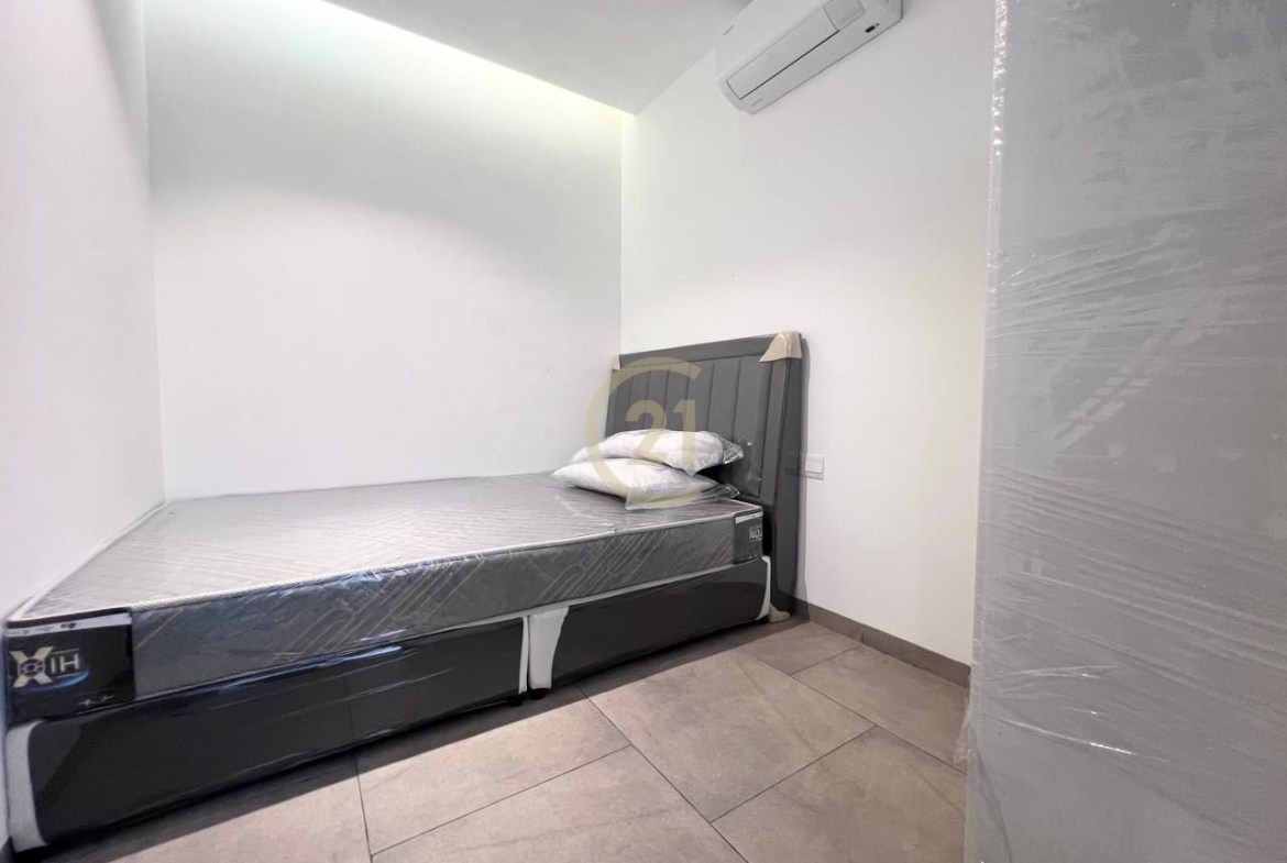 Condo 2 Bedroom For Rent at Urban Village