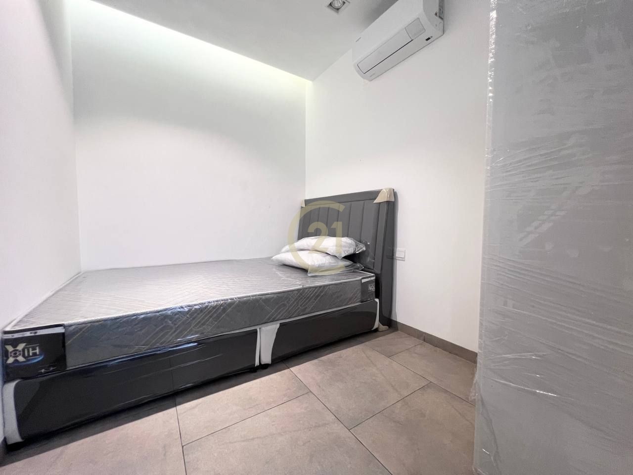 Condo 2 Bedroom For Rent at Urban Village