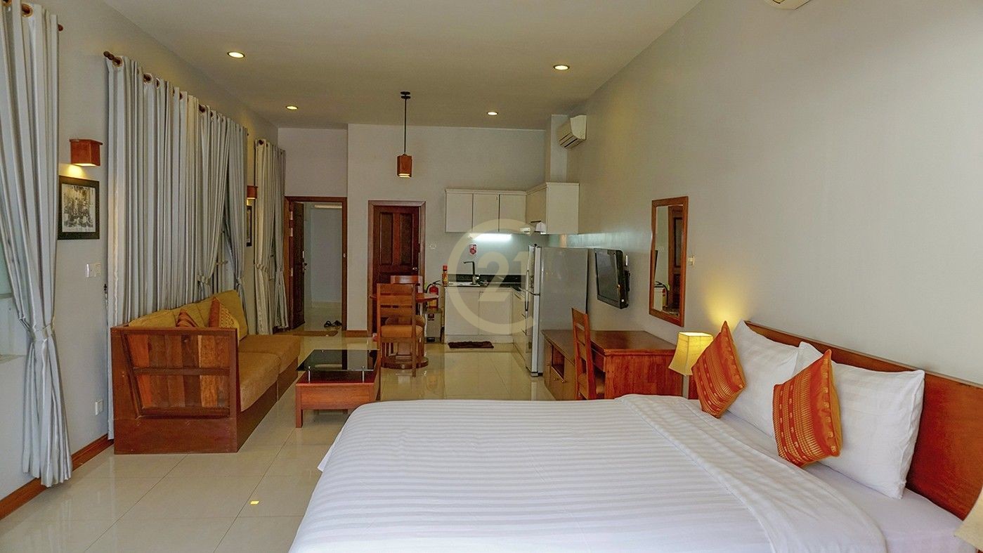 Spacious Studio Room with Balcony for Rent in TTP