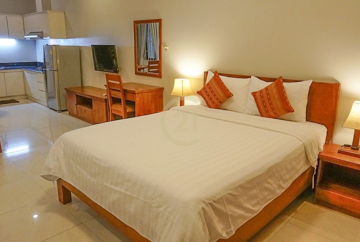 Spacious Studio Room with Balcony for Rent in TTP