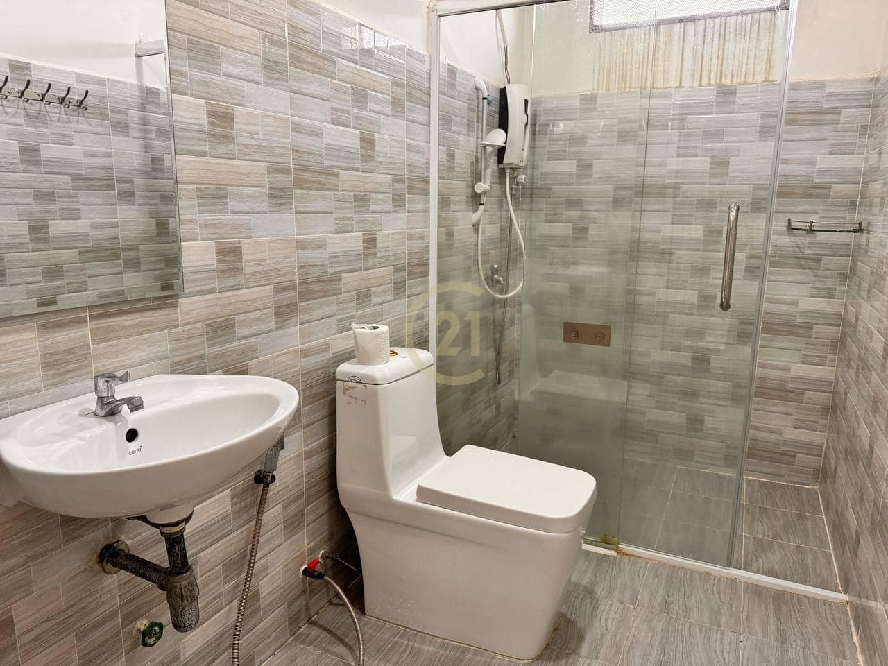 484501105_993412716258719_196712249712082478_n WESTERN ONE BEDROOM FOR RENT