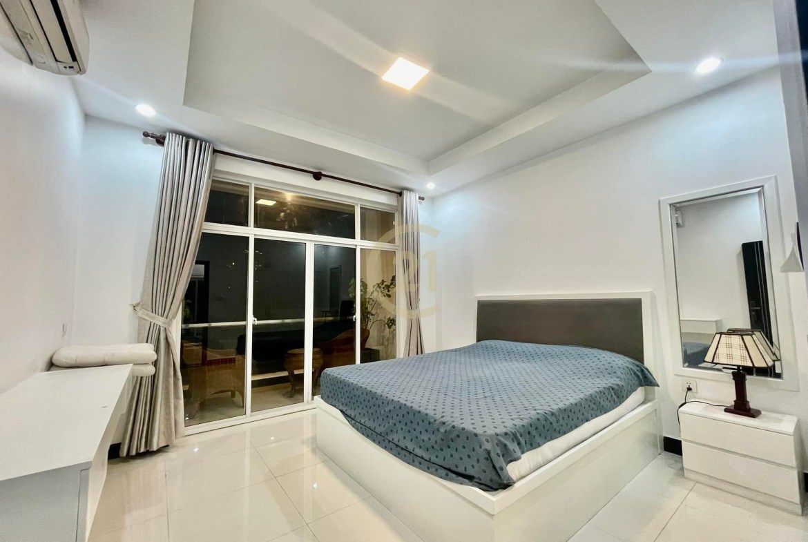 CLASSIC ONE BEDROOM FOR RENT