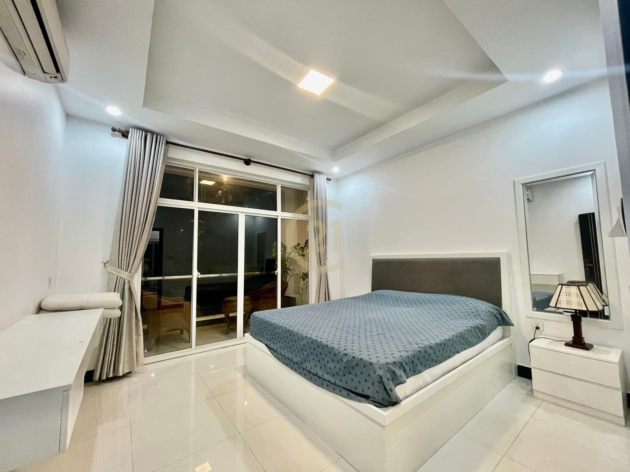CLASSIC ONE BEDROOM FOR RENT