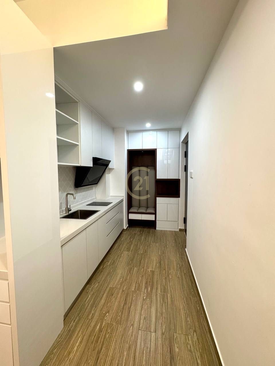 PRECIOUS THREE BEDROOM FOR REN