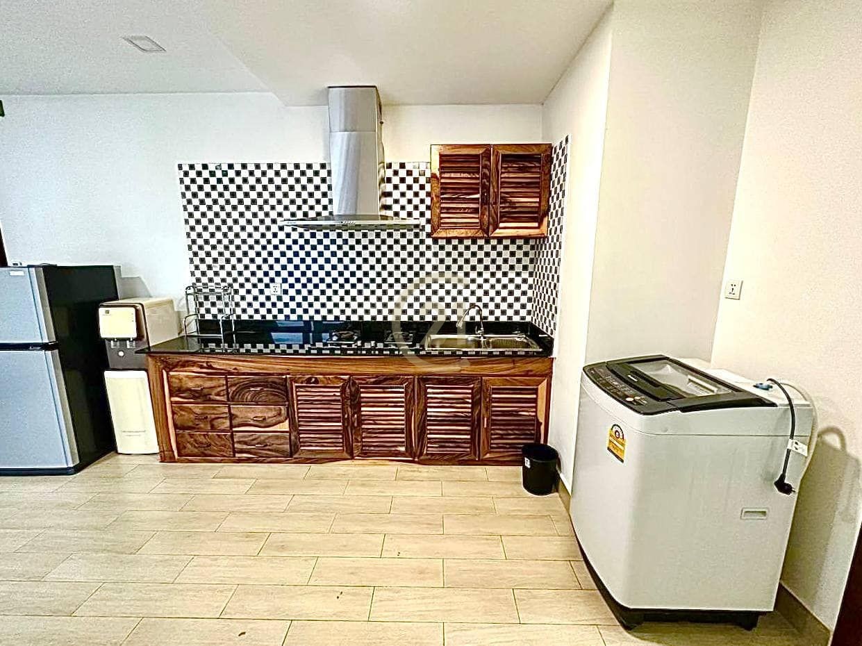 WESTERN ONE BEDROOM FOR RENT
