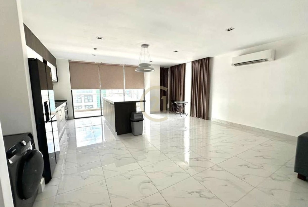 PREMIUM FOUR BEDROOM FOR RENT