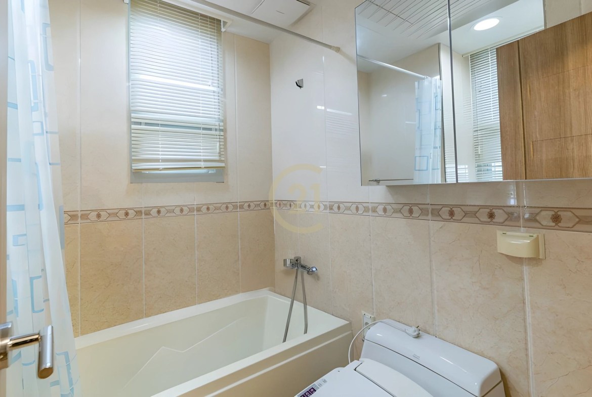 LUXURIOUS TWO BEDROOM FOR RENT