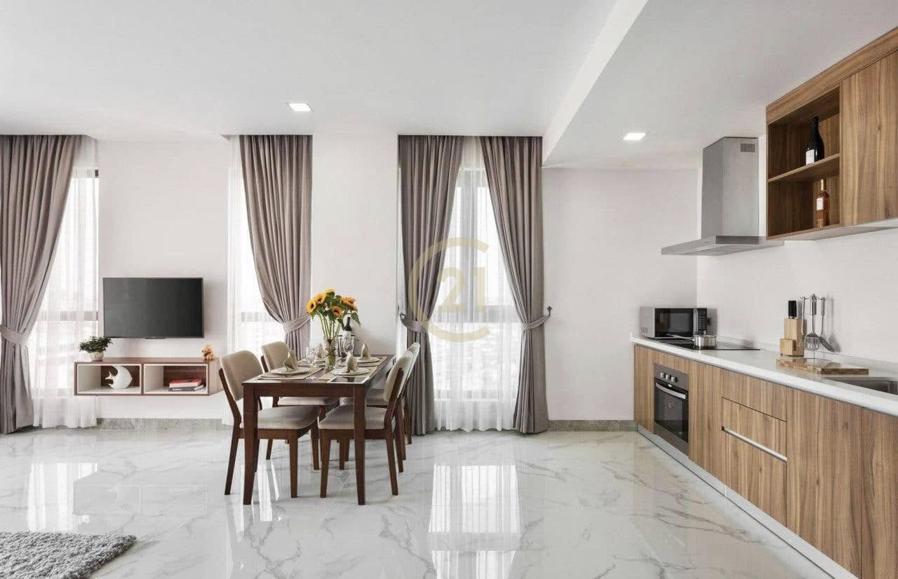 Spacious 3 Bedroom Apartment with Pool & Gym | Toul Svay Prey
