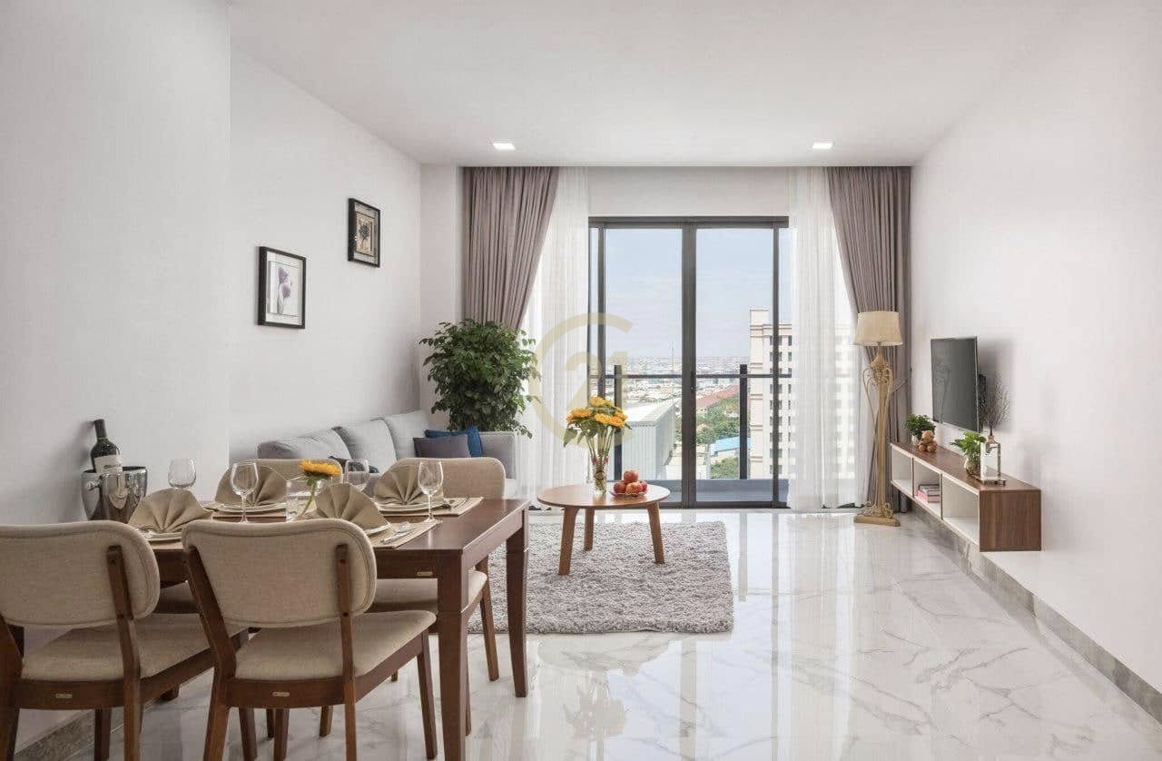 Spacious 3 Bedroom Apartment with Pool & Gym | Toul Svay Prey