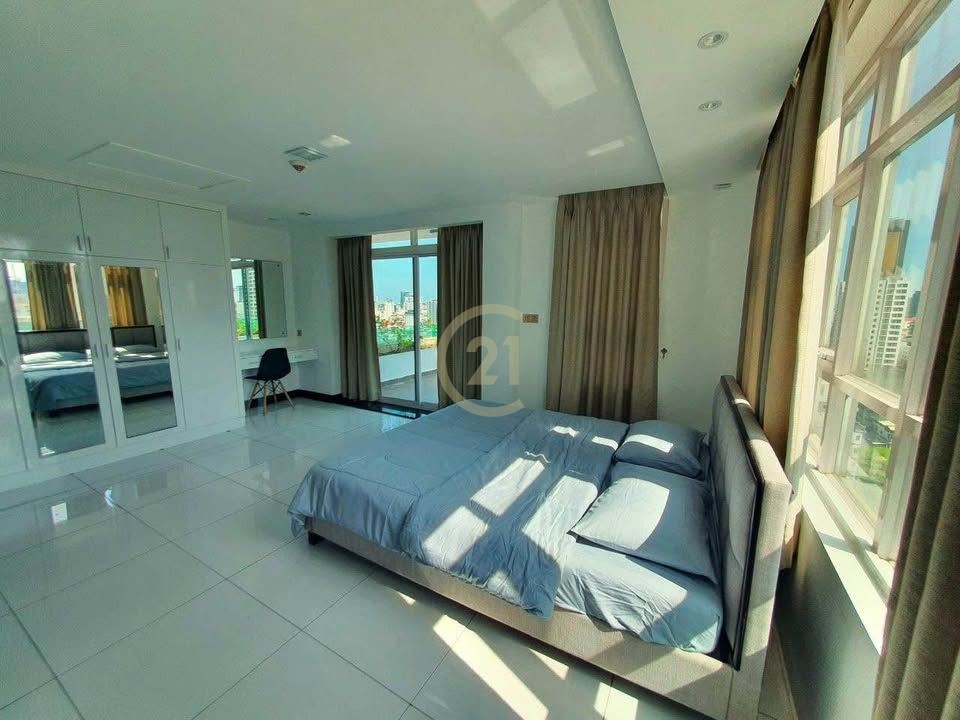 Luxury Penthouse For Rent At BKK3
