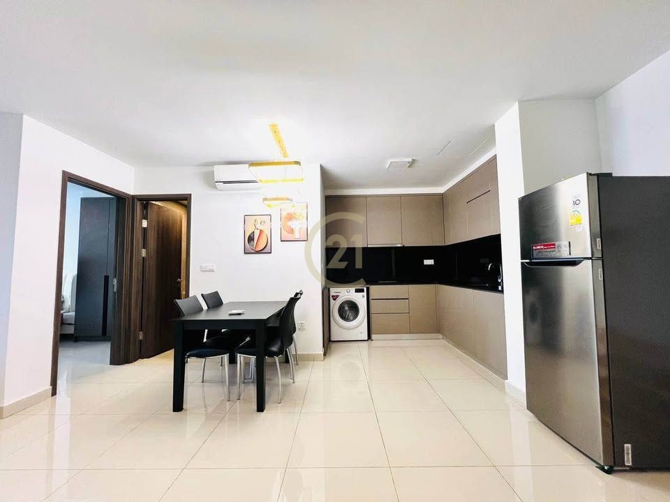VINTAGE ONE BEDROOM FOR RENT