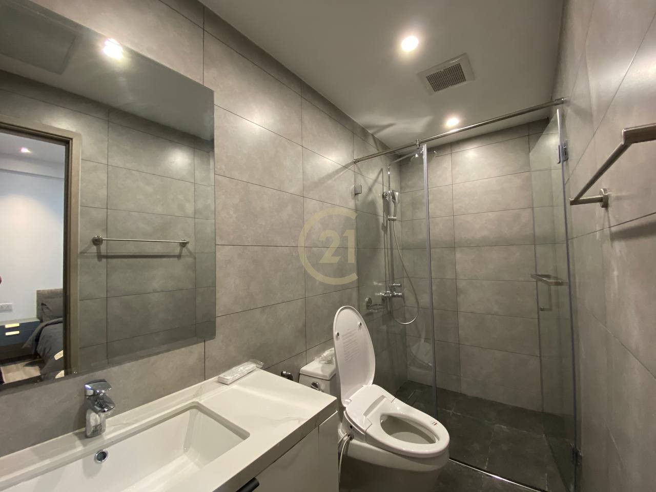 High-Class 3-Bedroom Apartment for Rent | BKK1