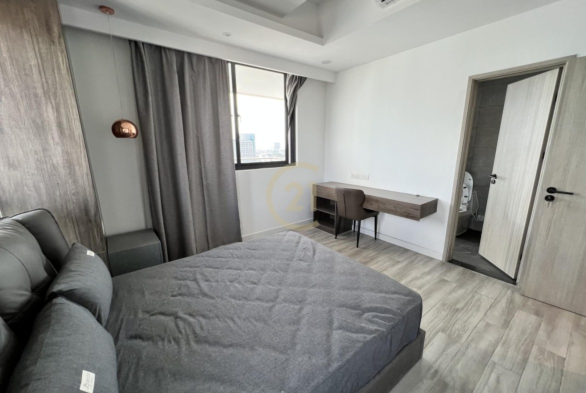 High-Class 3-Bedroom Apartment for Rent | BKK1