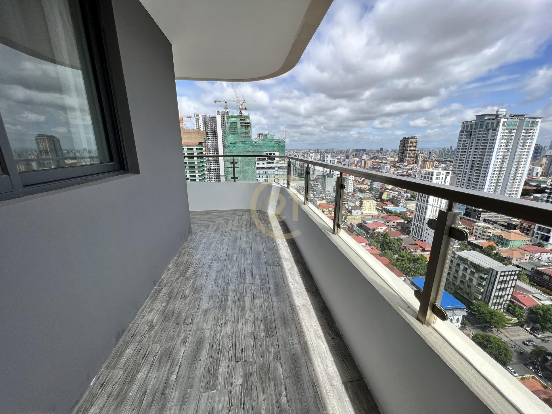 High-Class 3-Bedroom Apartment for Rent | BKK1