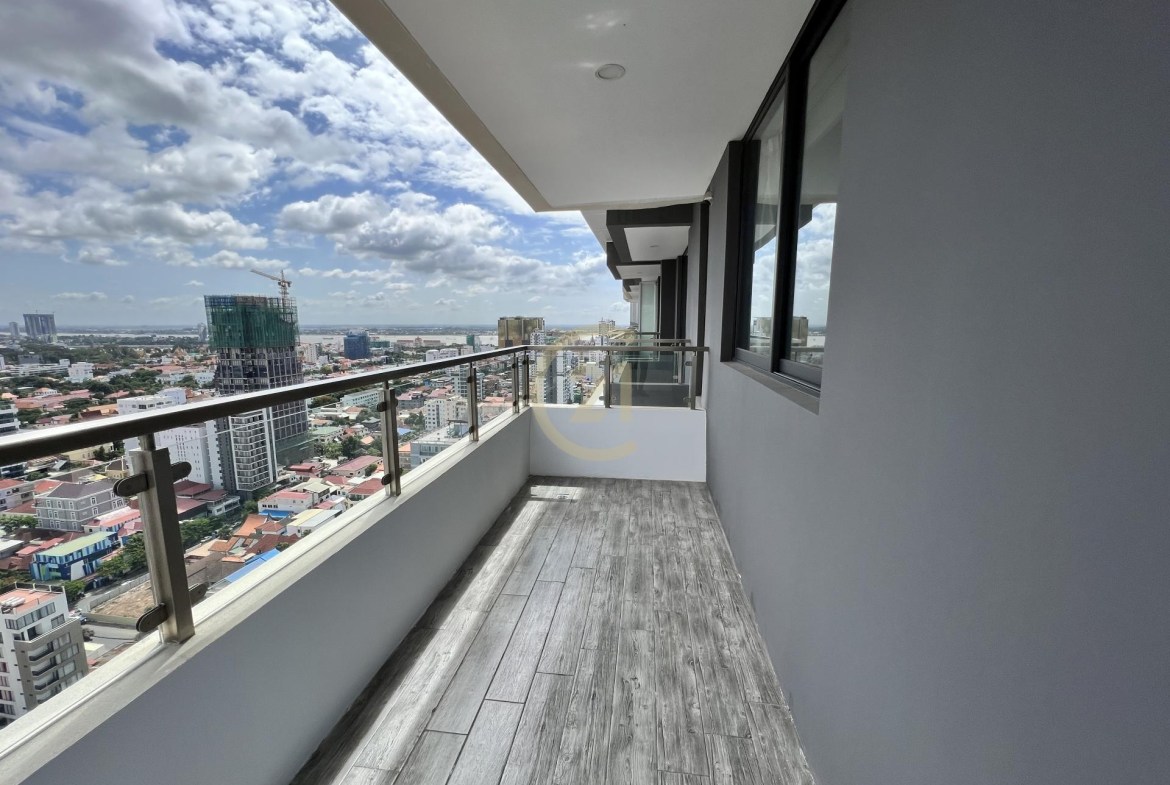 High-Class 3-Bedroom Apartment for Rent | BKK1