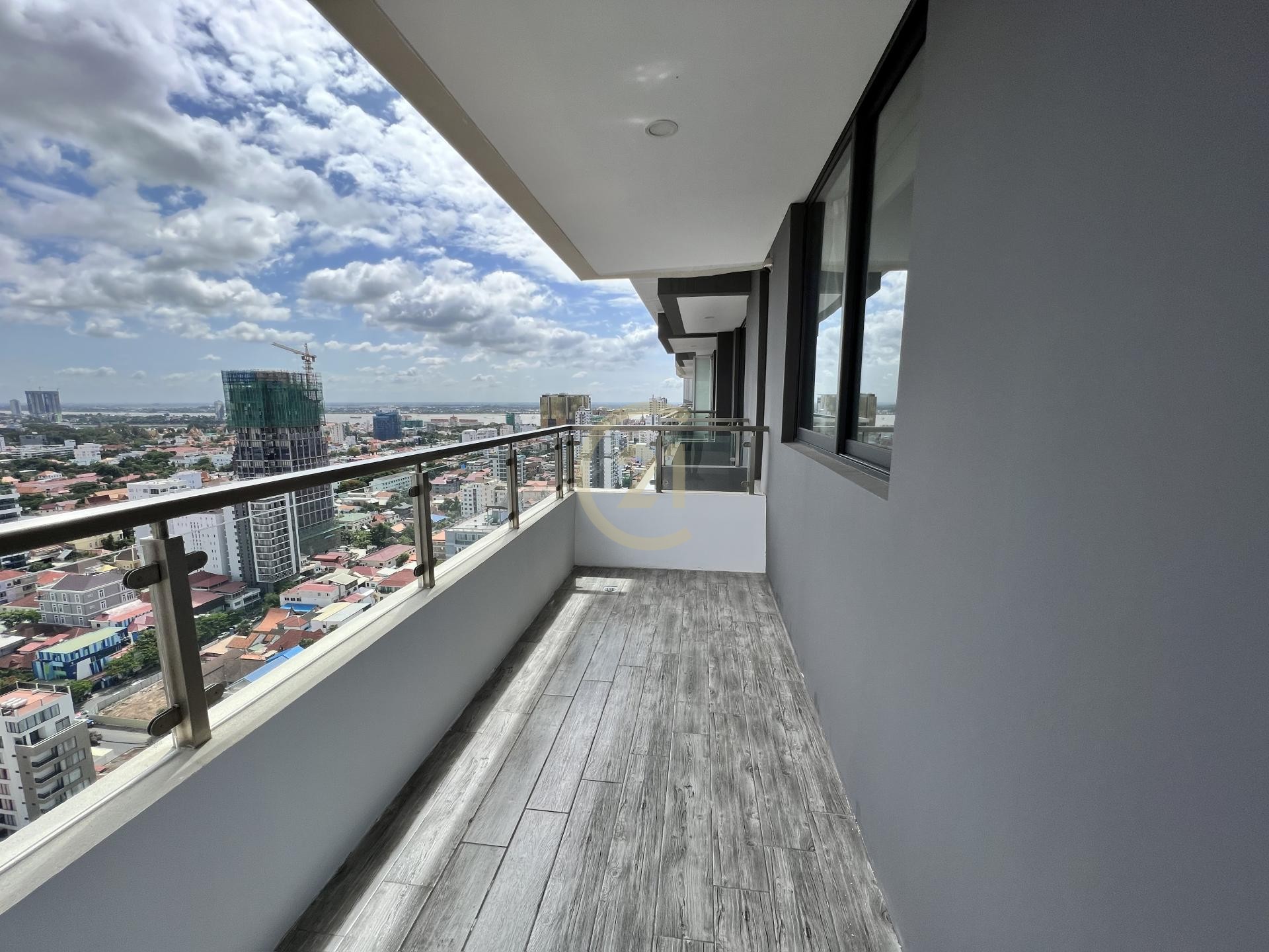 High-Class 3-Bedroom Apartment for Rent | BKK1