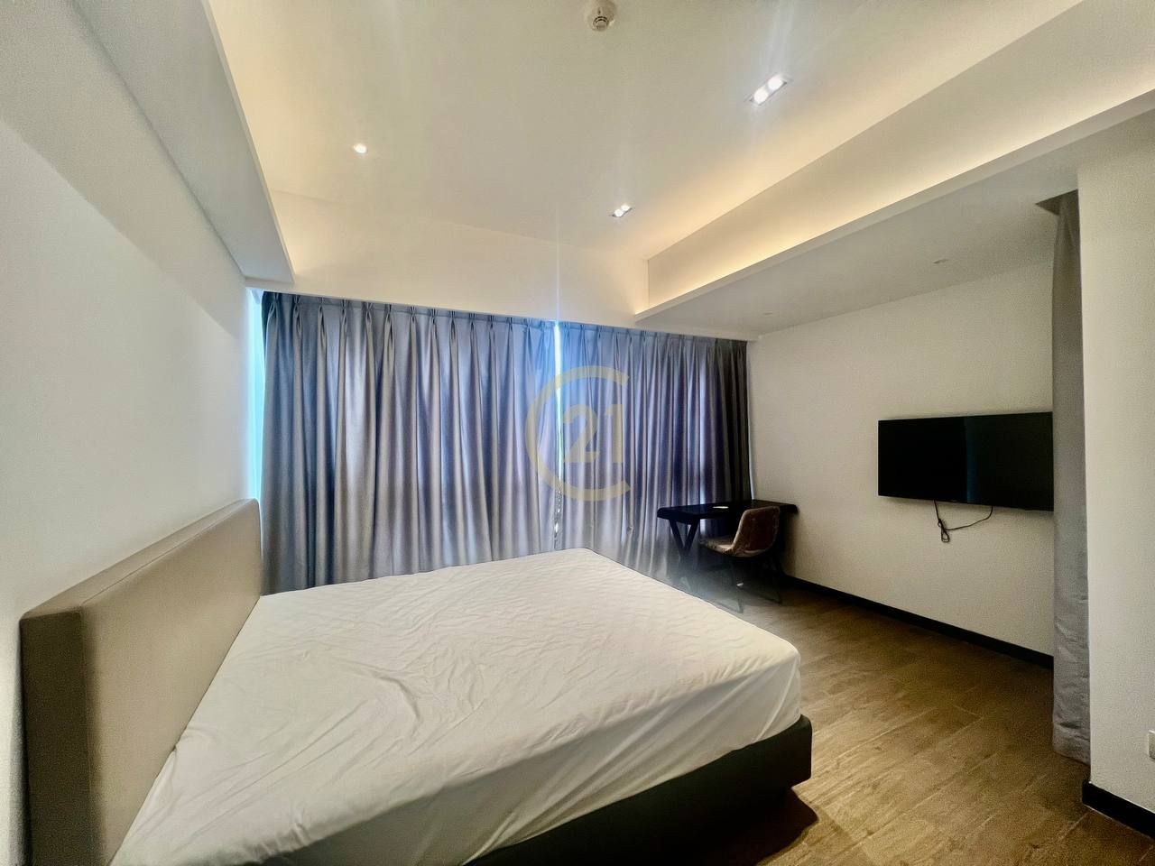 Luxury Two bedroom For Rent At Skylar