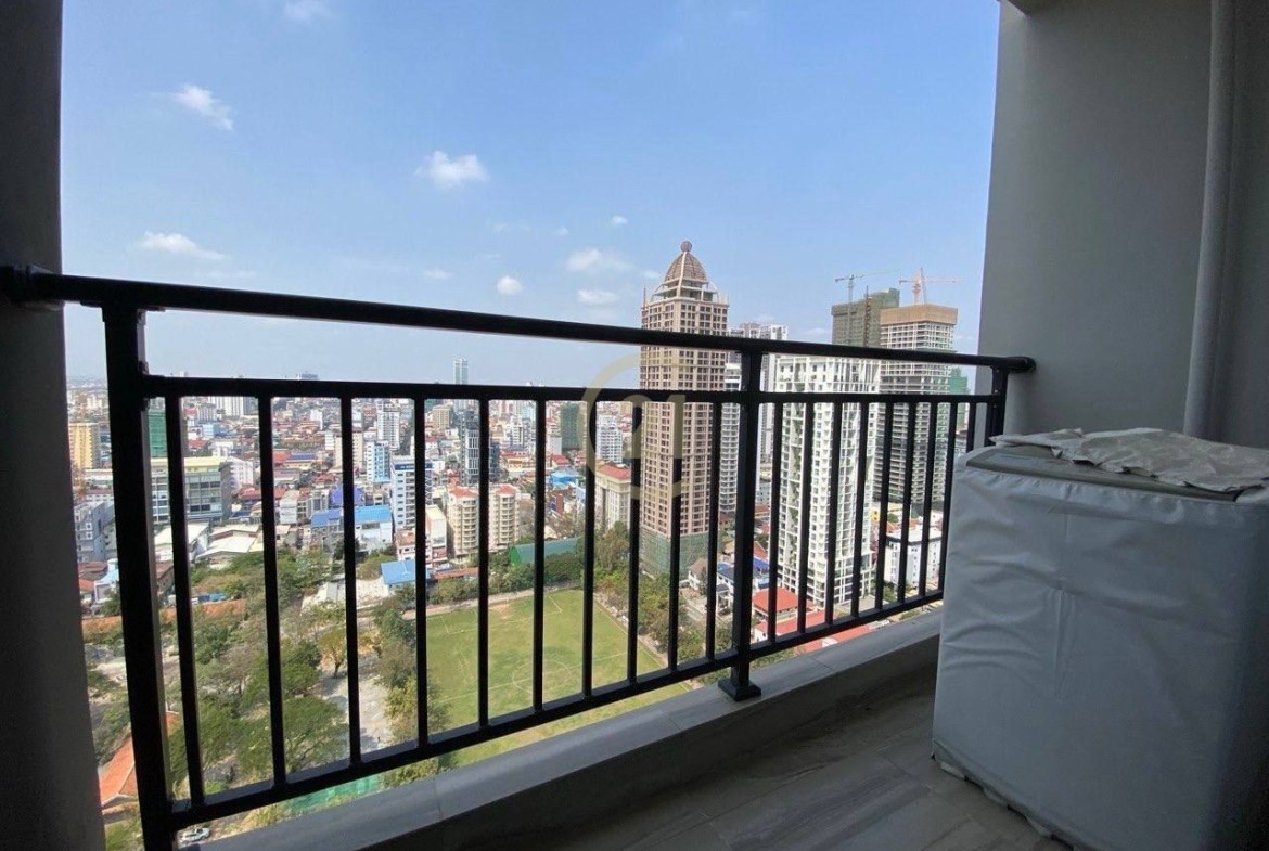 Modern Studio Condo for Rent in BKK1
