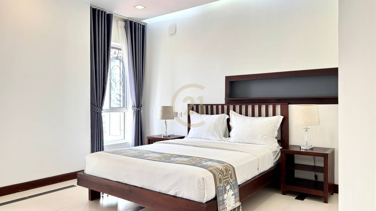 Spacious 3-BR Apartment with Premium Facilities in BKK1