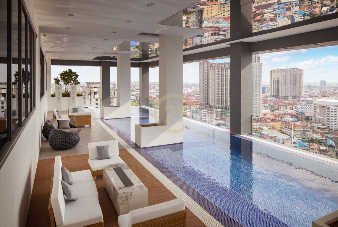 ELEGANT PENTHOUSE BEDROOM FOR RENT